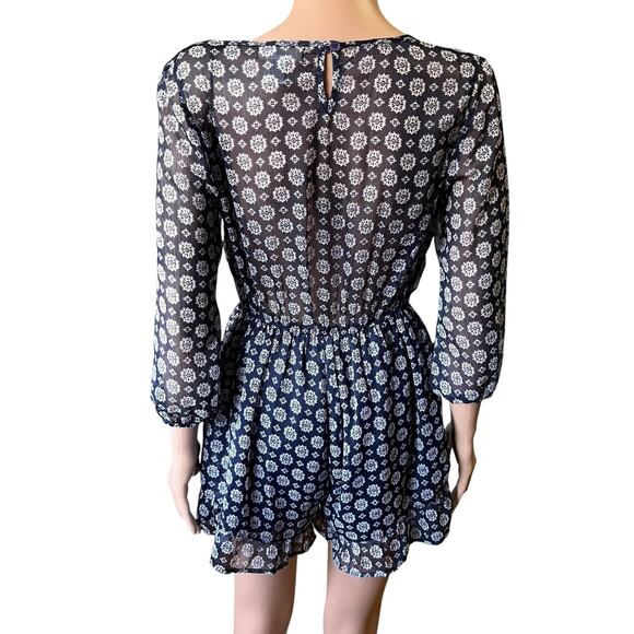 Band of Gypsies Sheer Lined Wrap Romper Small Fairy Boho Whimsy Romantic Sexy - Picture 4 of 7